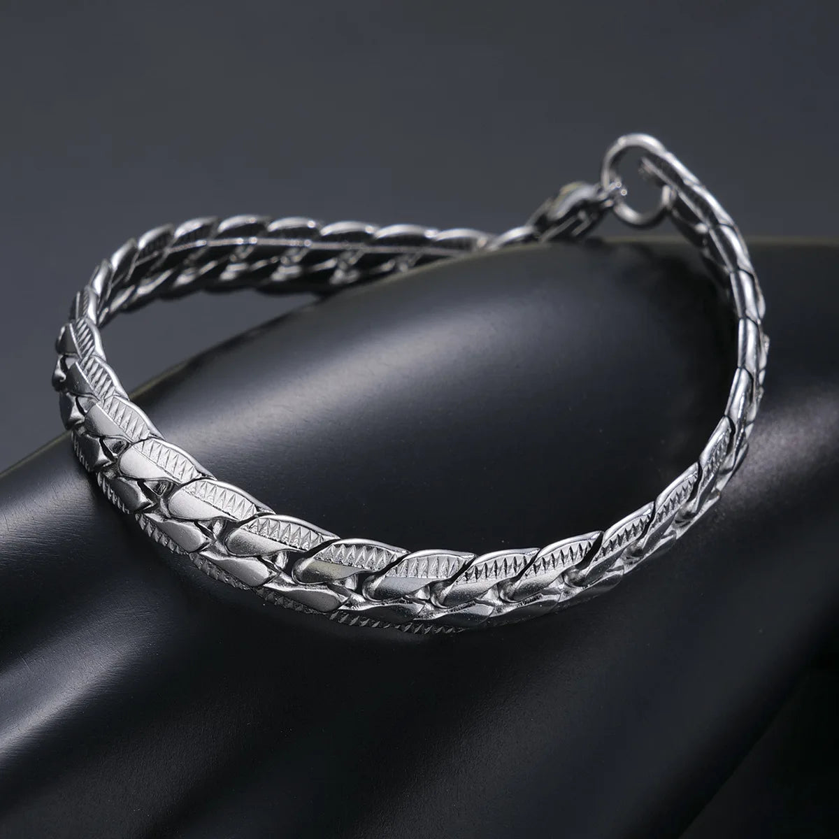 New Trendy Cuban Chain Men Bracelet Classic Stainless Steel Silver Color Width Chain Bracelet For Women Fashion Jewelry Gifts